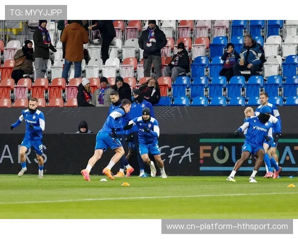 切尔西焕新战术！加强整体推进训练引领蓝军新风潮