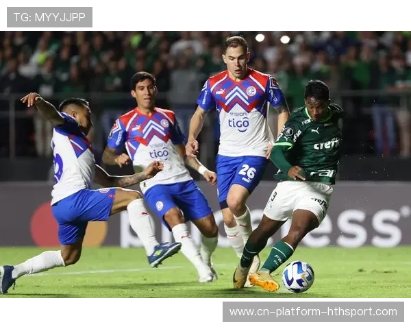 恩德里克连续突破撕防，里昂边路打出爆点，恩里克踢什么位置